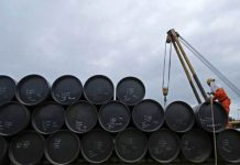 Dầu giảm do lo ngại về tăng trưởng kinh tế toàn cầu