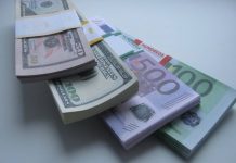 Tỷ giá ngoại tệ hôm nay 16/11: Đồng USD Mỹ lên đỉnh kỷ lục