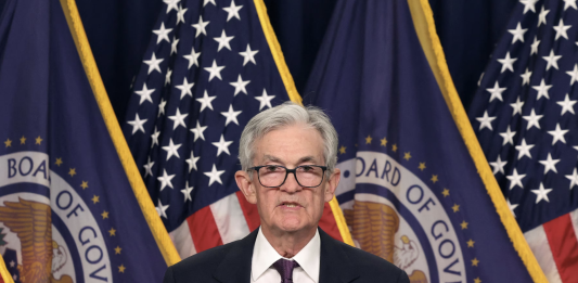 Ngân hàng lớn nhất Mỹ đảo ngược dự báo, chỉ ra Fed sẽ cắt giảm lãi suất cả trong cuộc họp tháng 12 và tháng 1